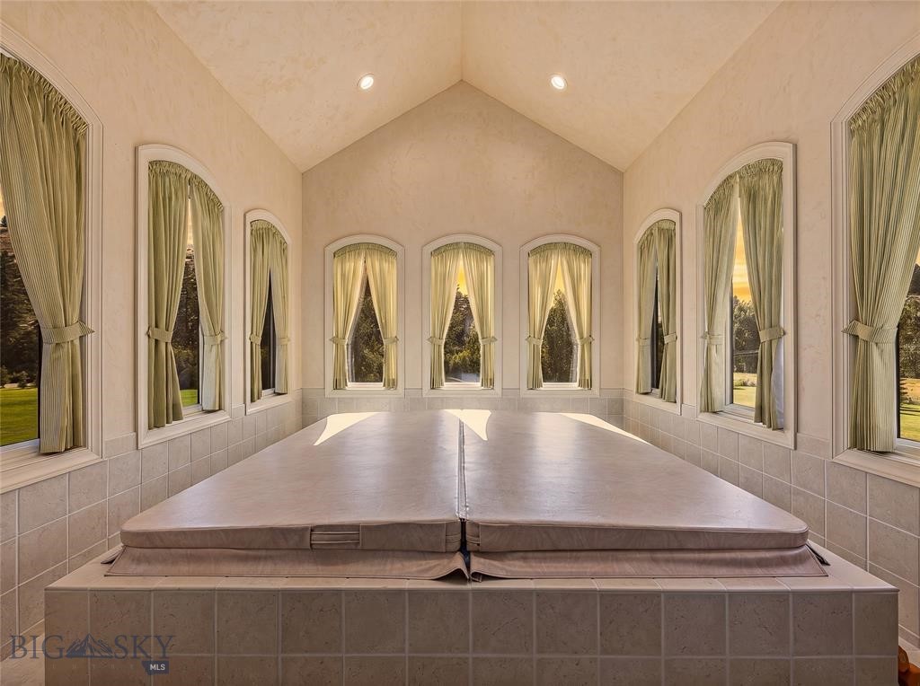 412802 Property Photo 28