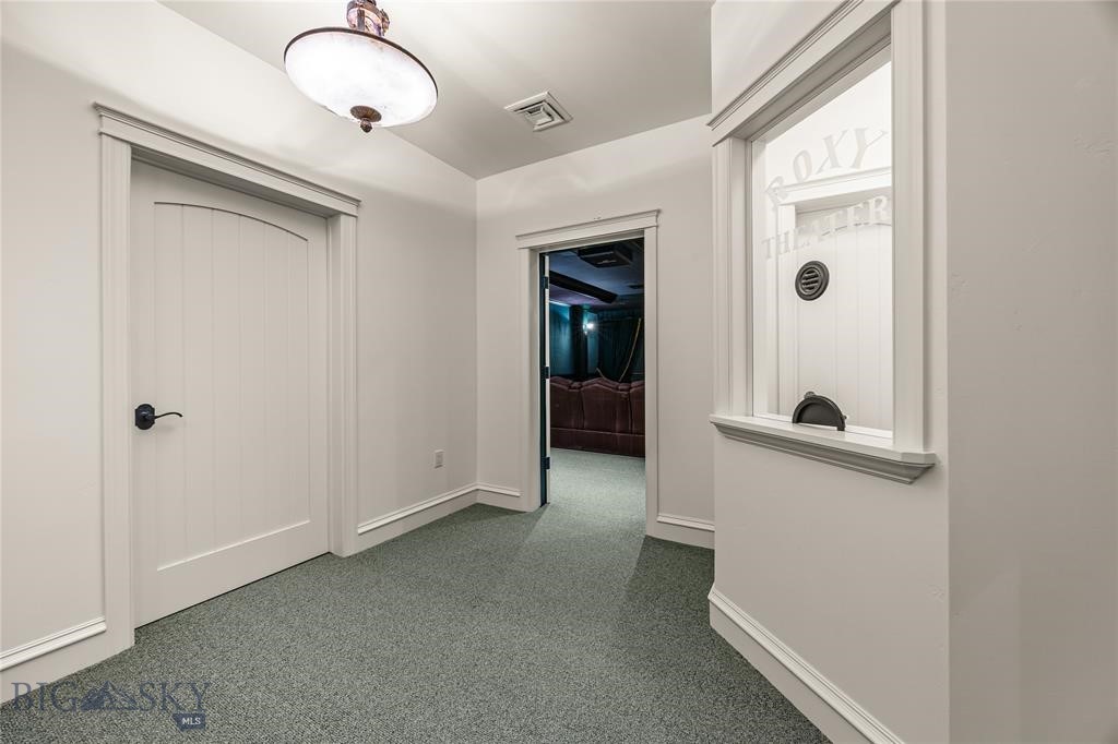 412802 Property Photo 38