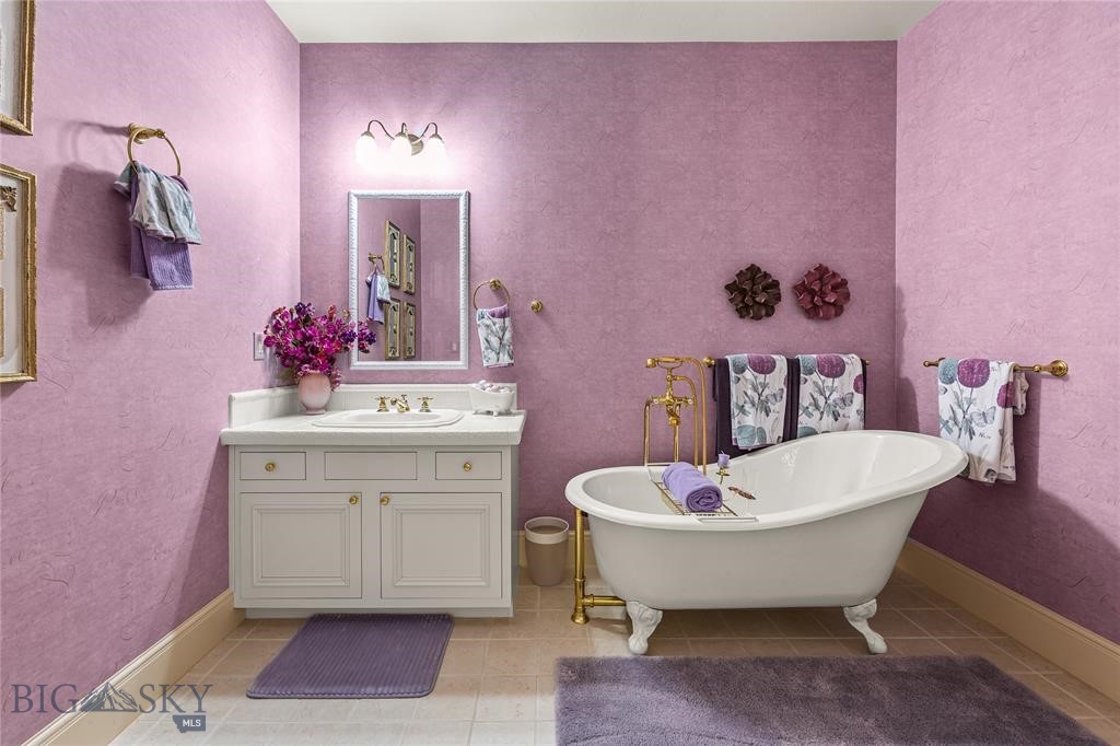 412802 Property Photo 51