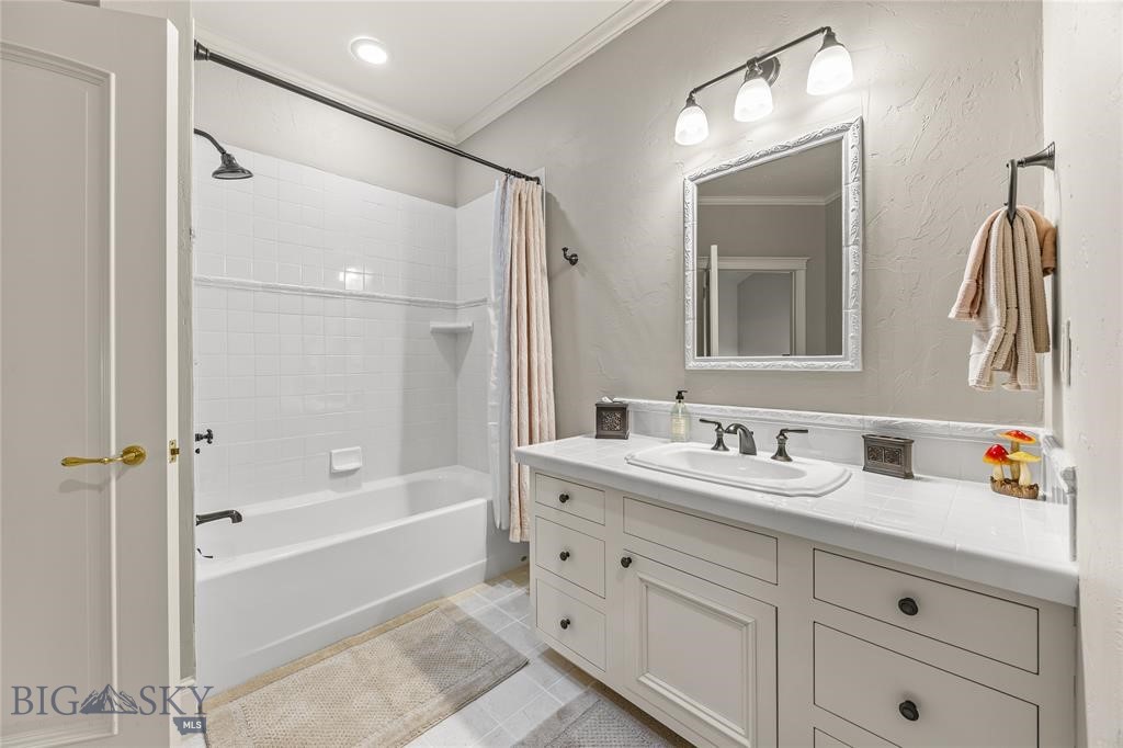 412802 Property Photo 53