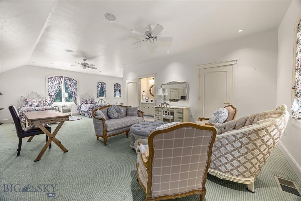 412802 Property Photo 54