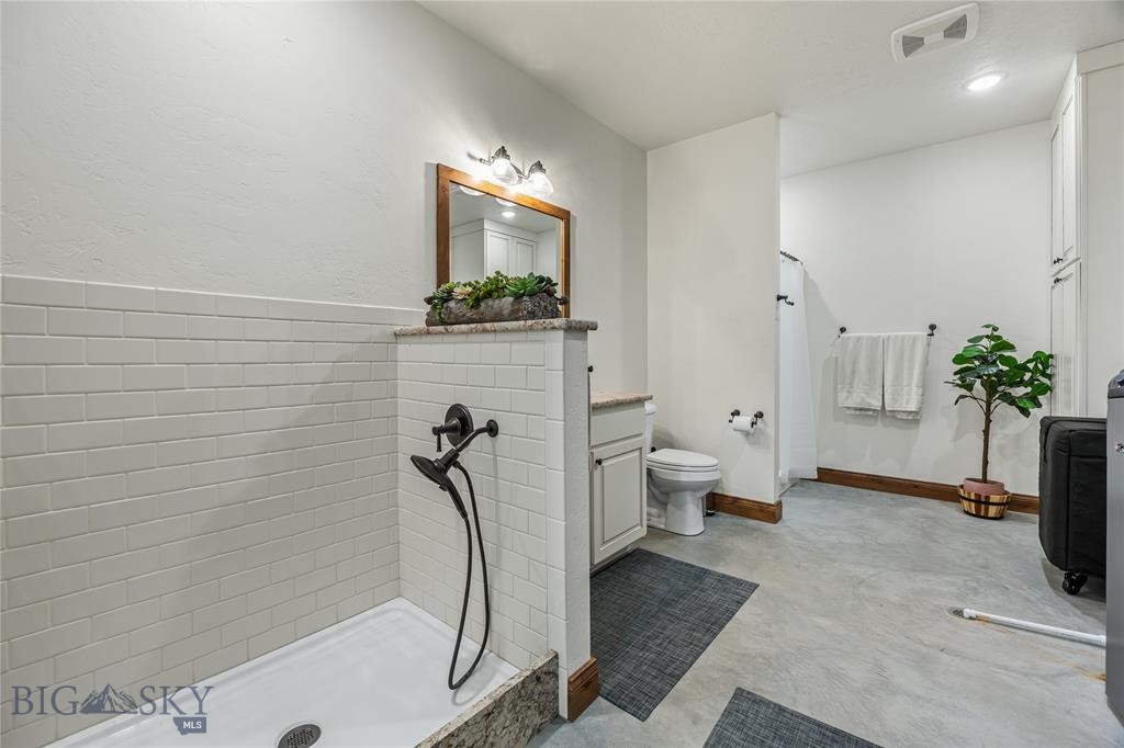 412802 Property Photo 68