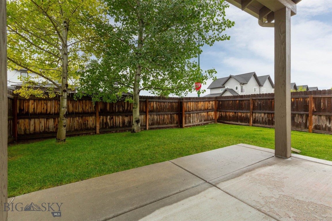 699 Rosa Way Property Photo 9