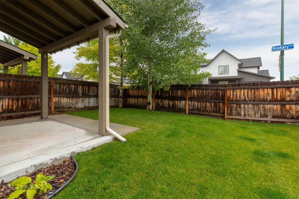 699 Rosa Way Property Photo 10