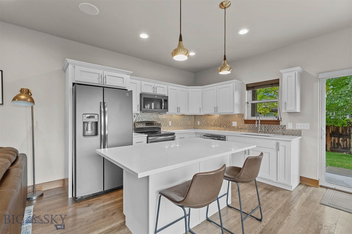 699 Rosa Way Property Photo 13