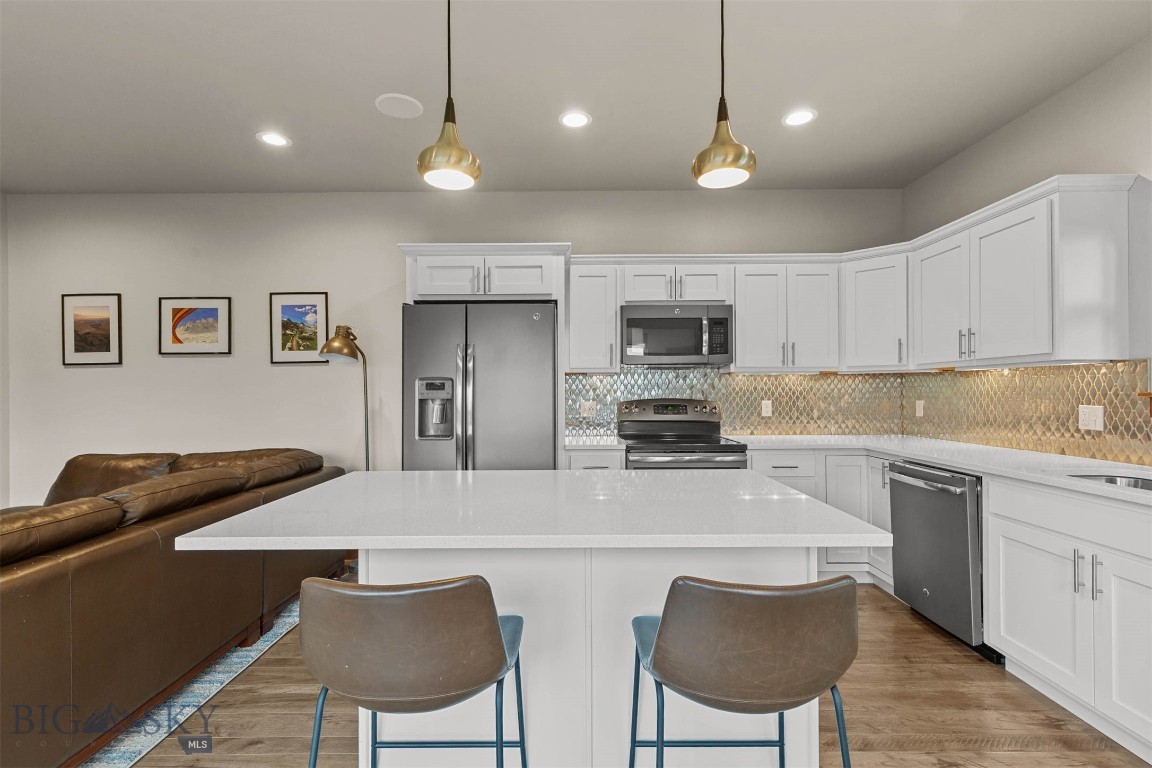 699 Rosa Way Property Photo 18