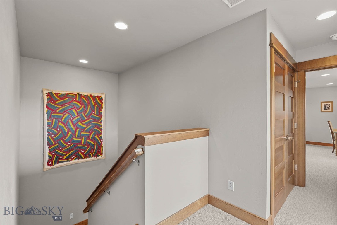 699 Rosa Way Property Photo 28