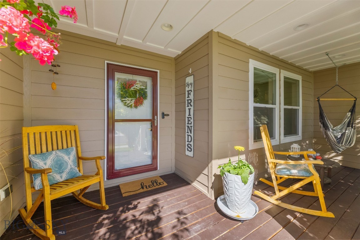 1227 Wildflower Trail Property Photo 3