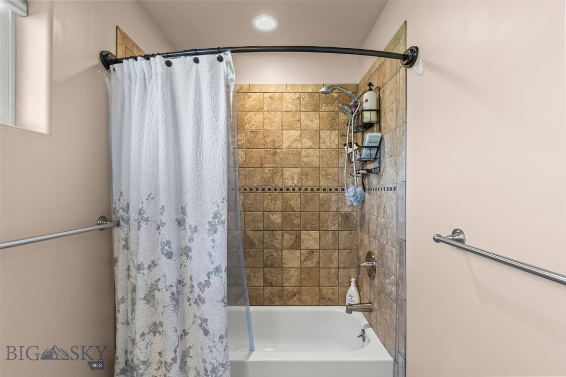 1227 Wildflower Trail Property Photo 22