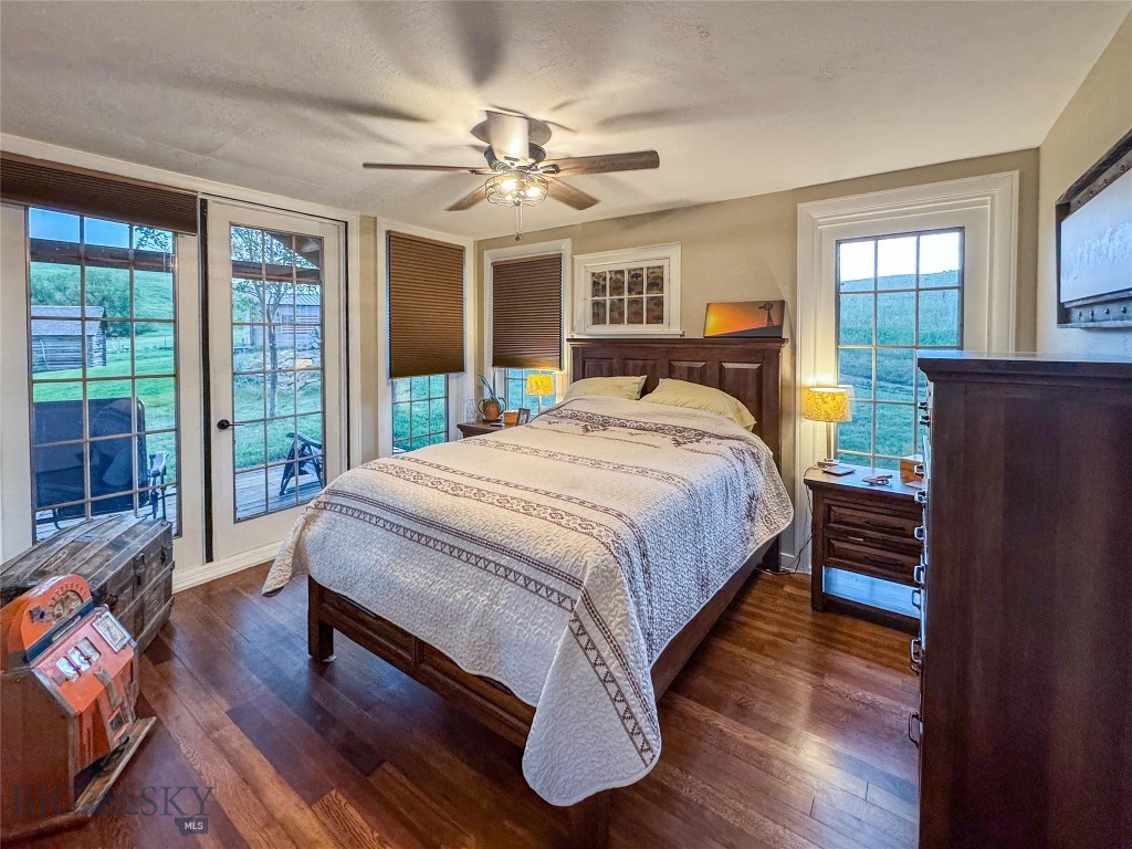 581 Willow Creek Road Property Photo 15
