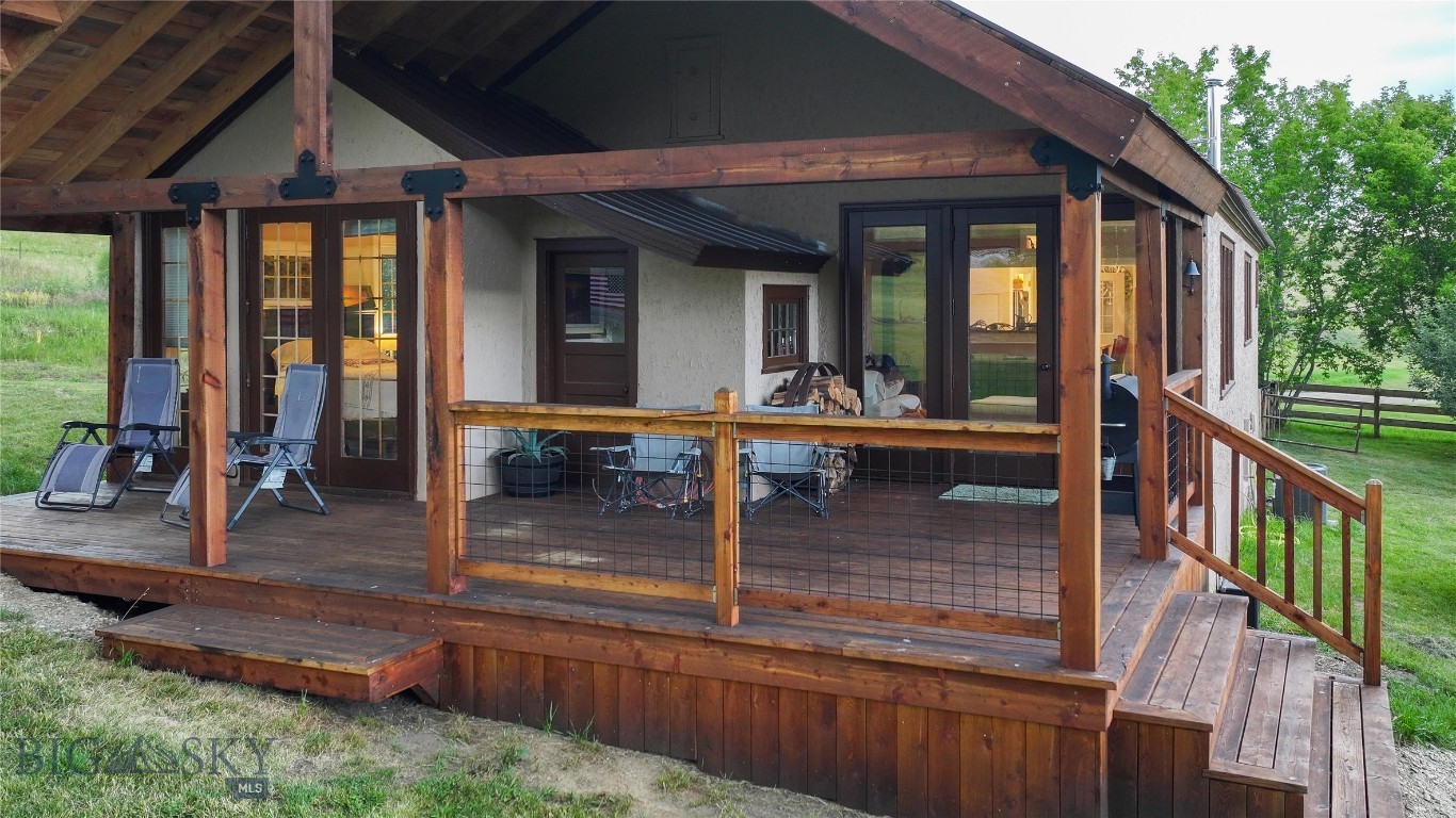 581 Willow Creek Road Property Photo 25