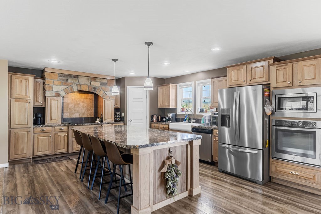 412829 Property Photo 4