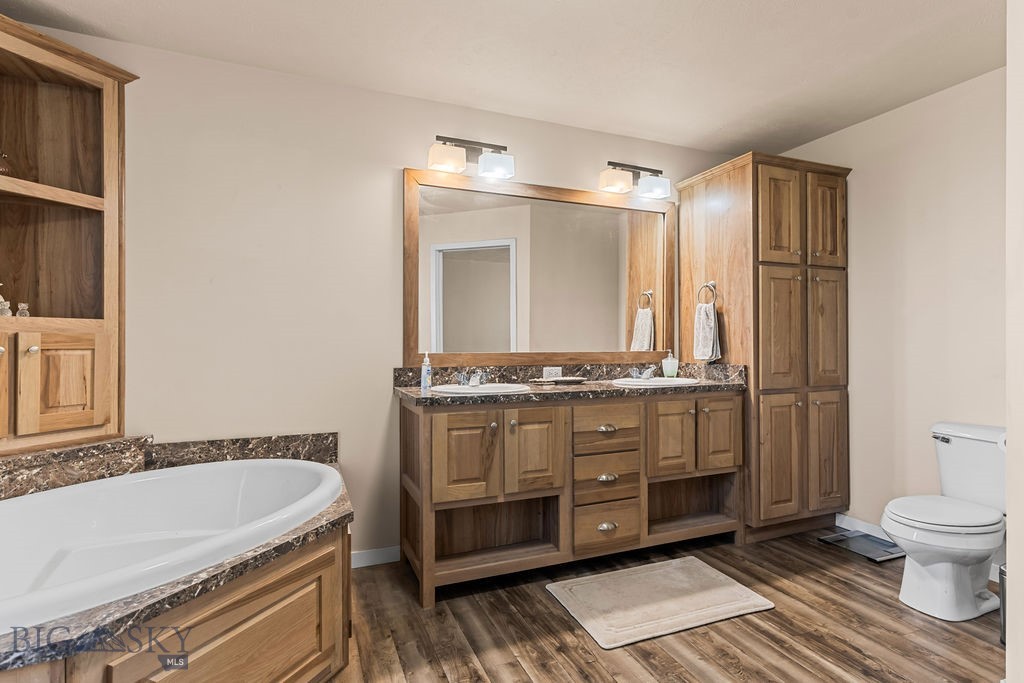 412829 Property Photo 12