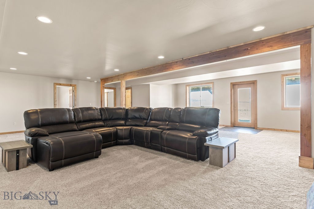 412829 Property Photo 25