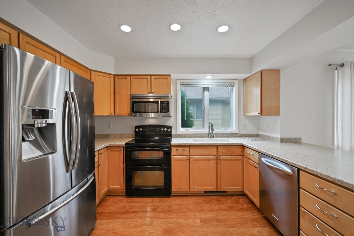 3940 Spruce Meadows Drive Property Photo 2