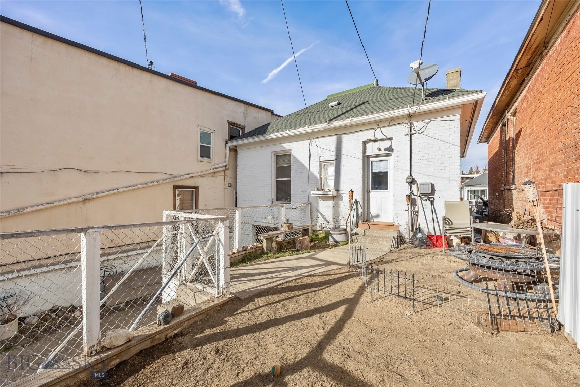 522 W Park Property Photo 12