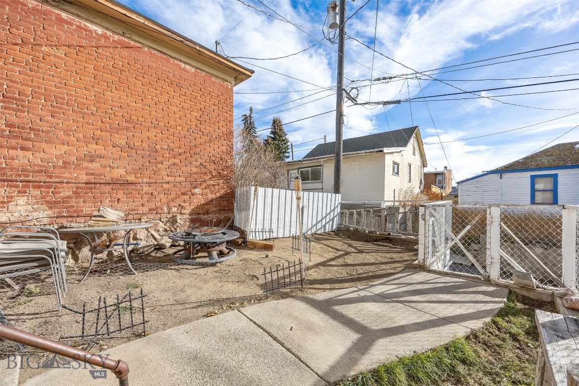 522 W Park Property Photo 13