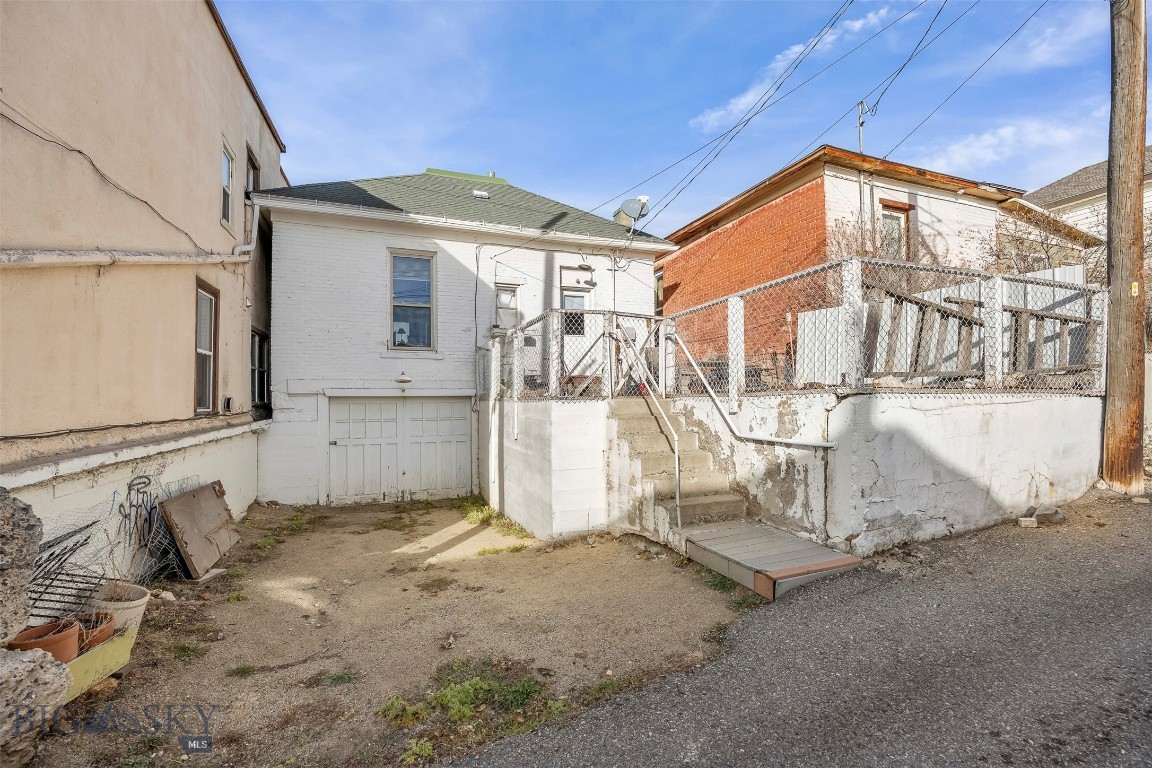 522 W Park Property Photo 18