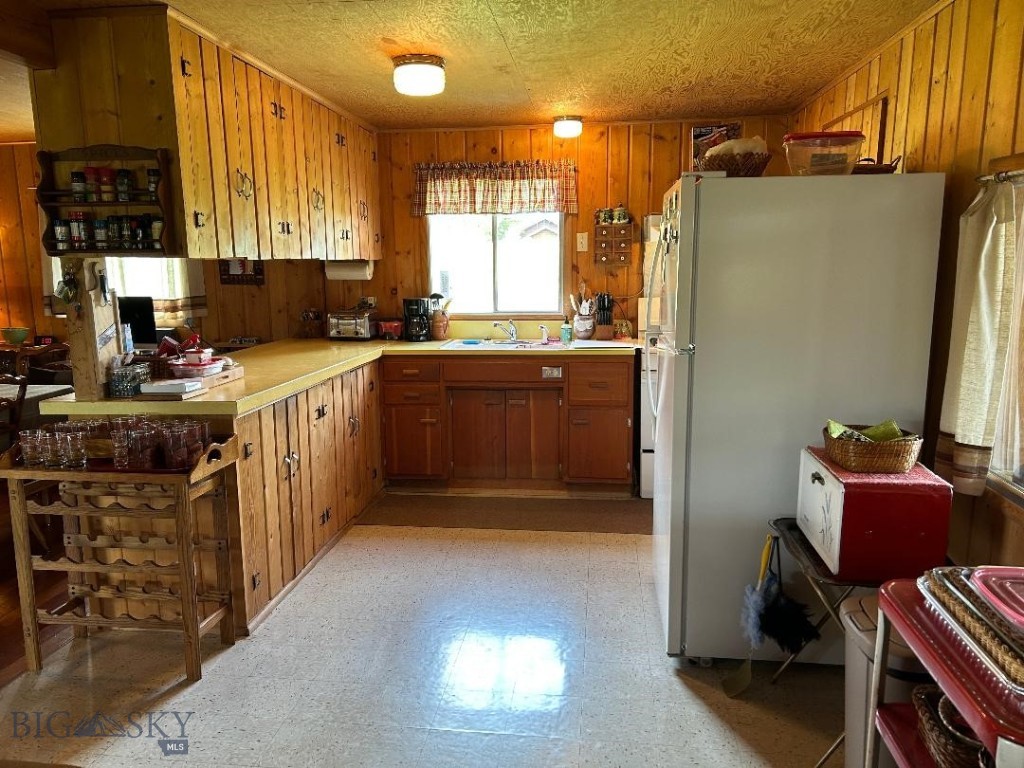 165 Denny Creek Road Property Photo 14