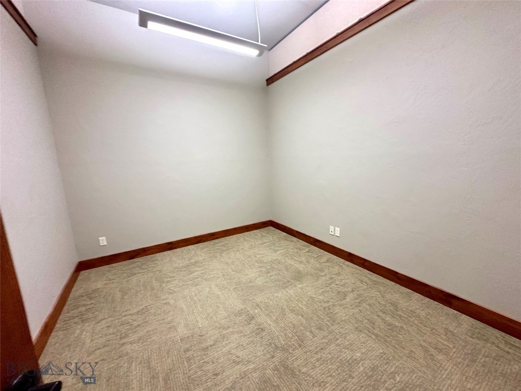117 Main Street B Property Photo 7