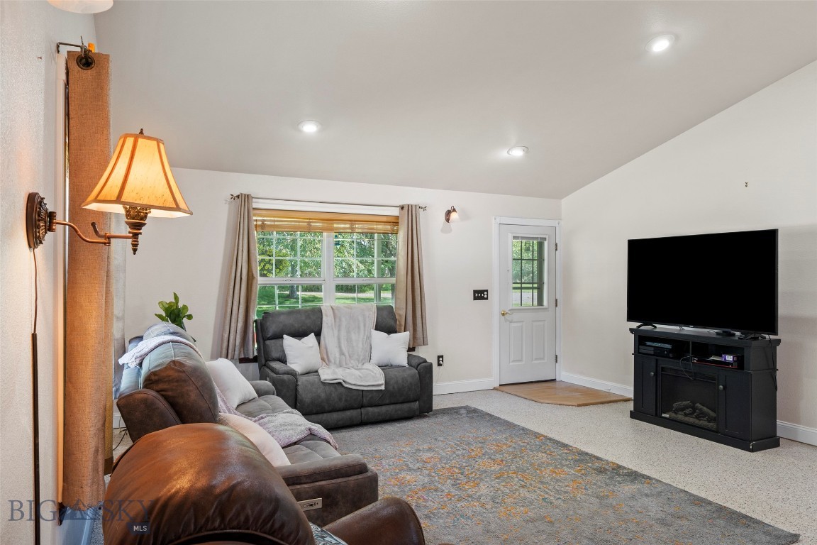 80455 Gallatin Road Property Photo 34