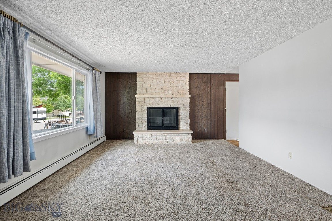 423 Linden Street Property Photo 6