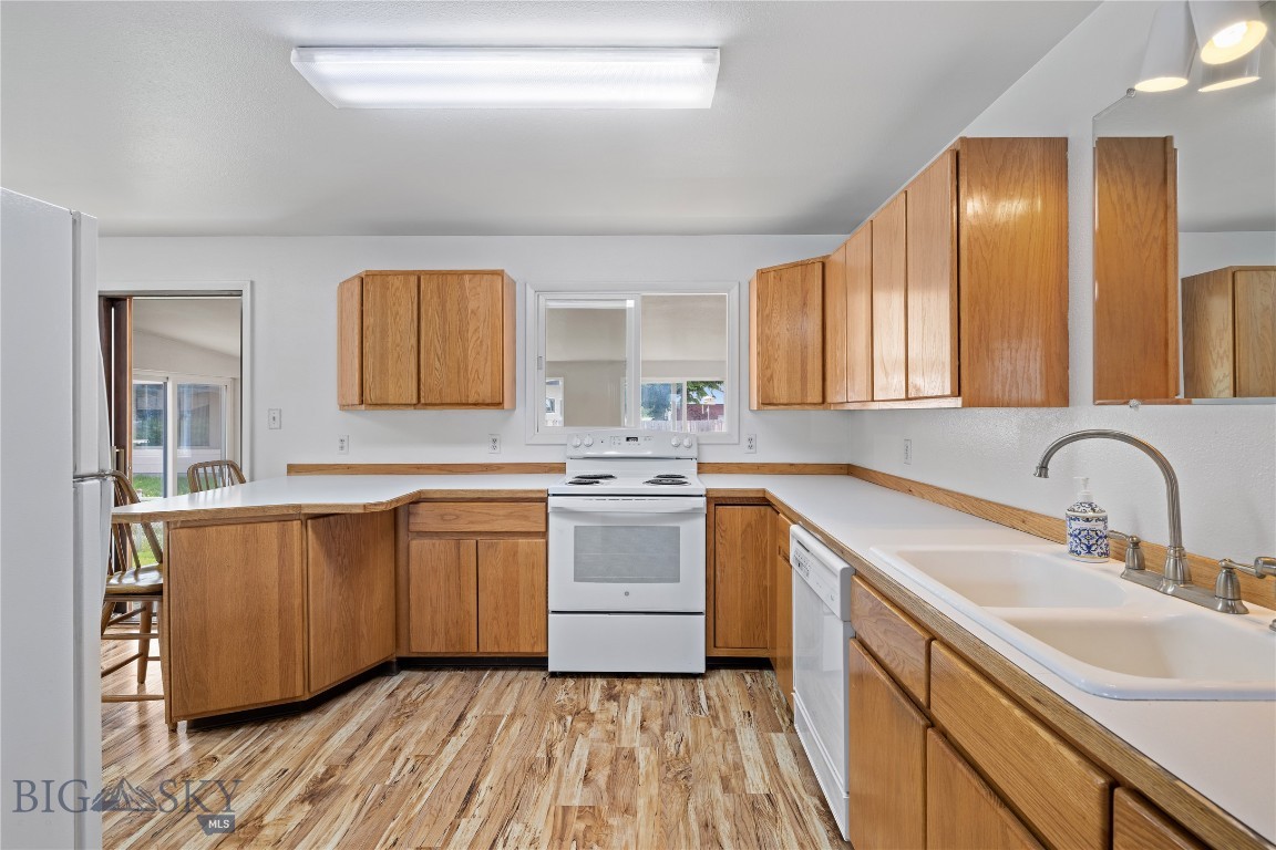 423 Linden Street Property Photo 12