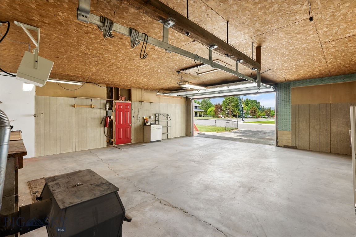 423 Linden Street Property Photo 44