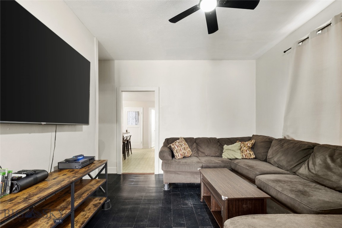 514 Locust Street Property Photo 9