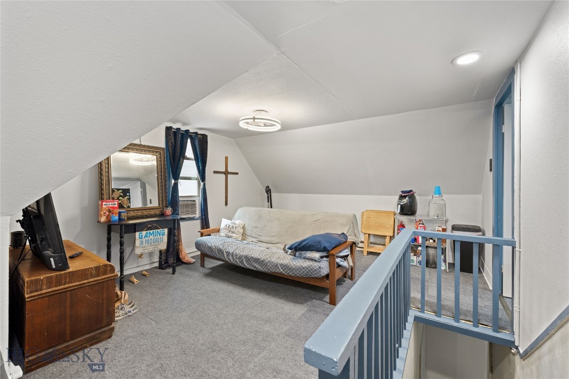 514 Locust Street Property Photo 12