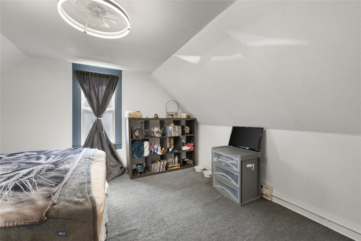 514 Locust Street Property Photo 17