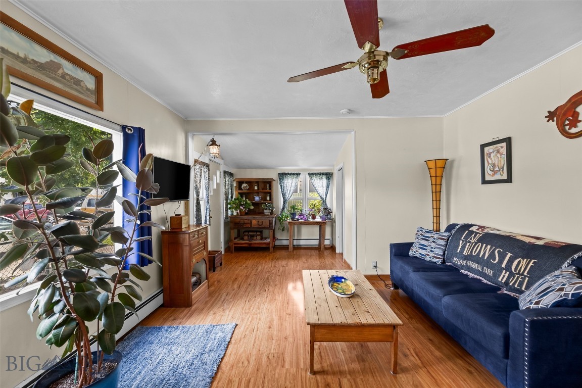 311 E Clark Street Property Photo 13