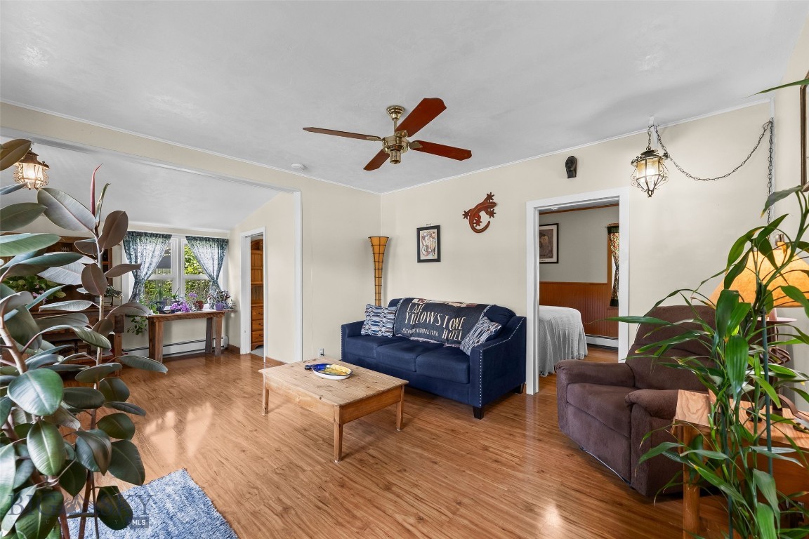 311 E Clark Street Property Photo 14