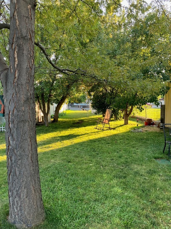 311 E Clark Street Property Photo 40