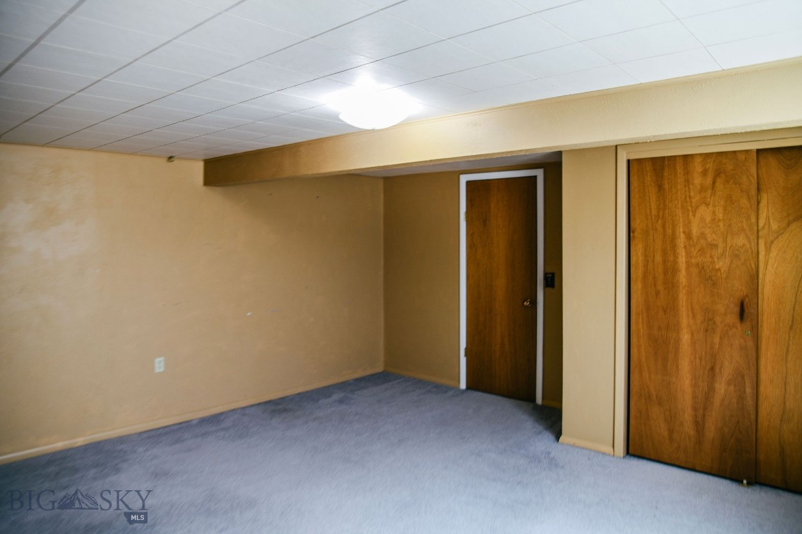 635 E Morse Street Property Photo 63