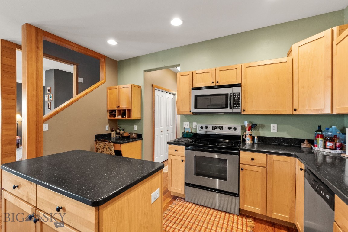 999 Jessie Way Property Photo 10