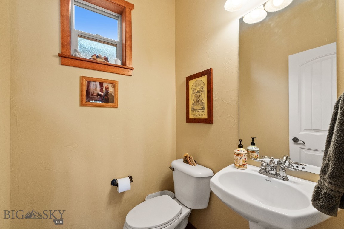 999 Jessie Way Property Photo 18