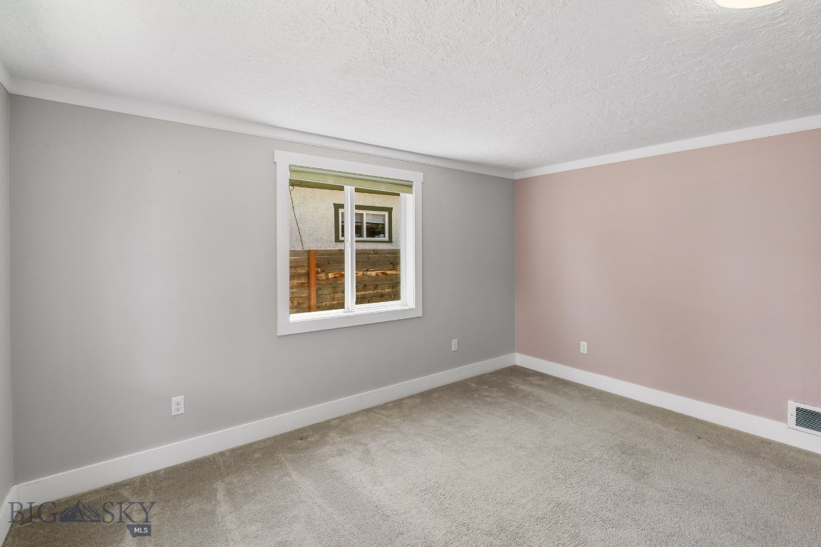 310 S 9th Street Property Photo 25