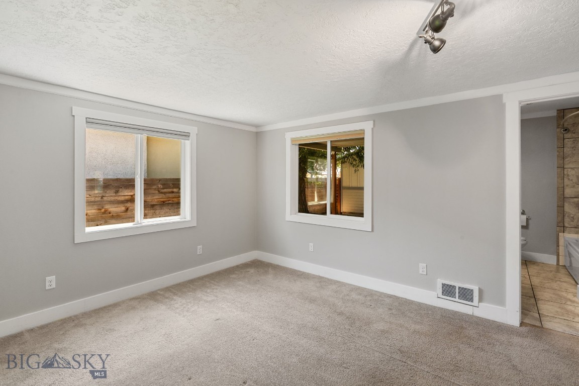 310 S 9th Street Property Photo 28