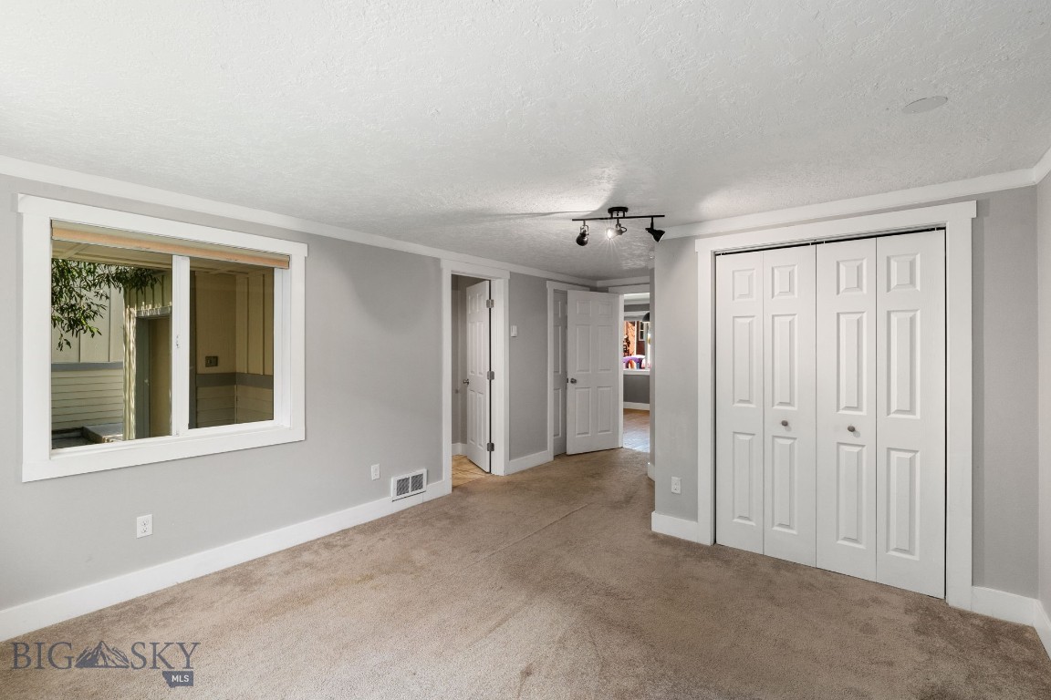 310 S 9th Street Property Photo 29