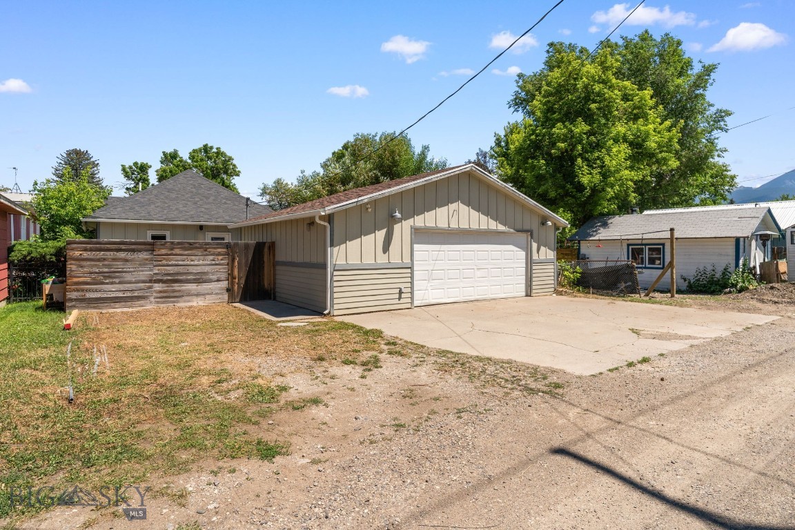 310 S 9th Street Property Photo 60