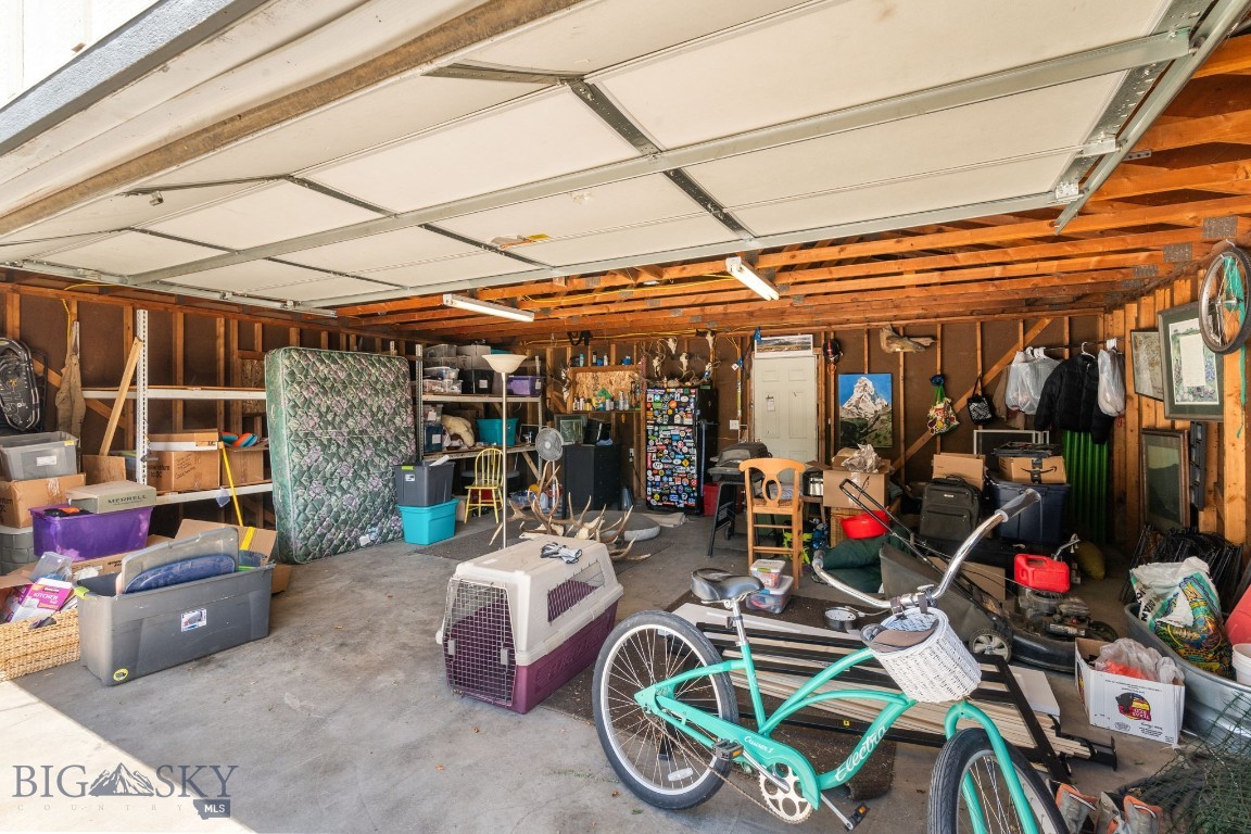 310 S 9th Street Property Photo 63