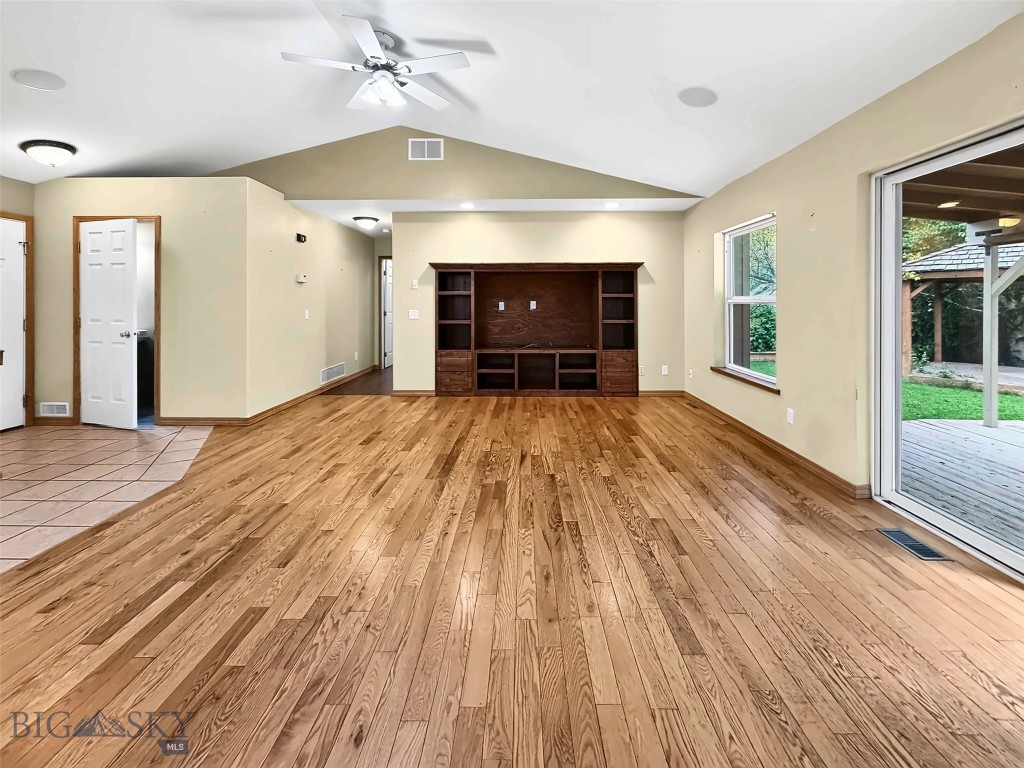 807 Spooner Road Property Photo 4