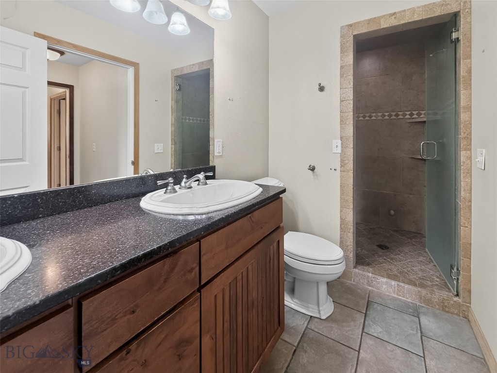 807 Spooner Road Property Photo 8