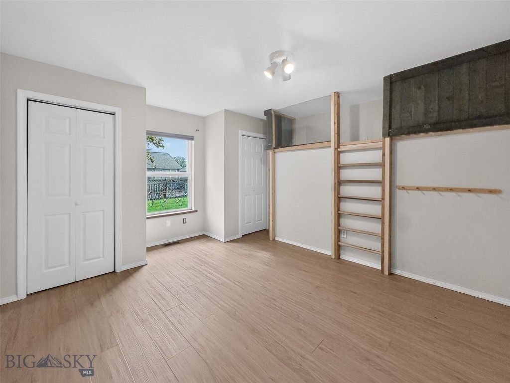 807 Spooner Road Property Photo 10
