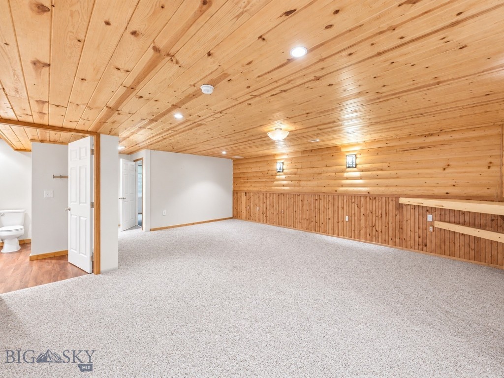 807 Spooner Road Property Photo 14