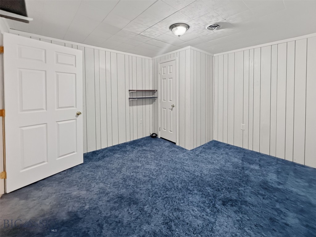807 Spooner Road Property Photo 16