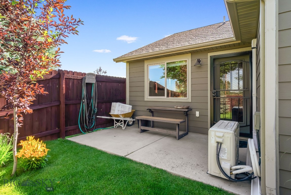 9850 Durston A Property Photo 10