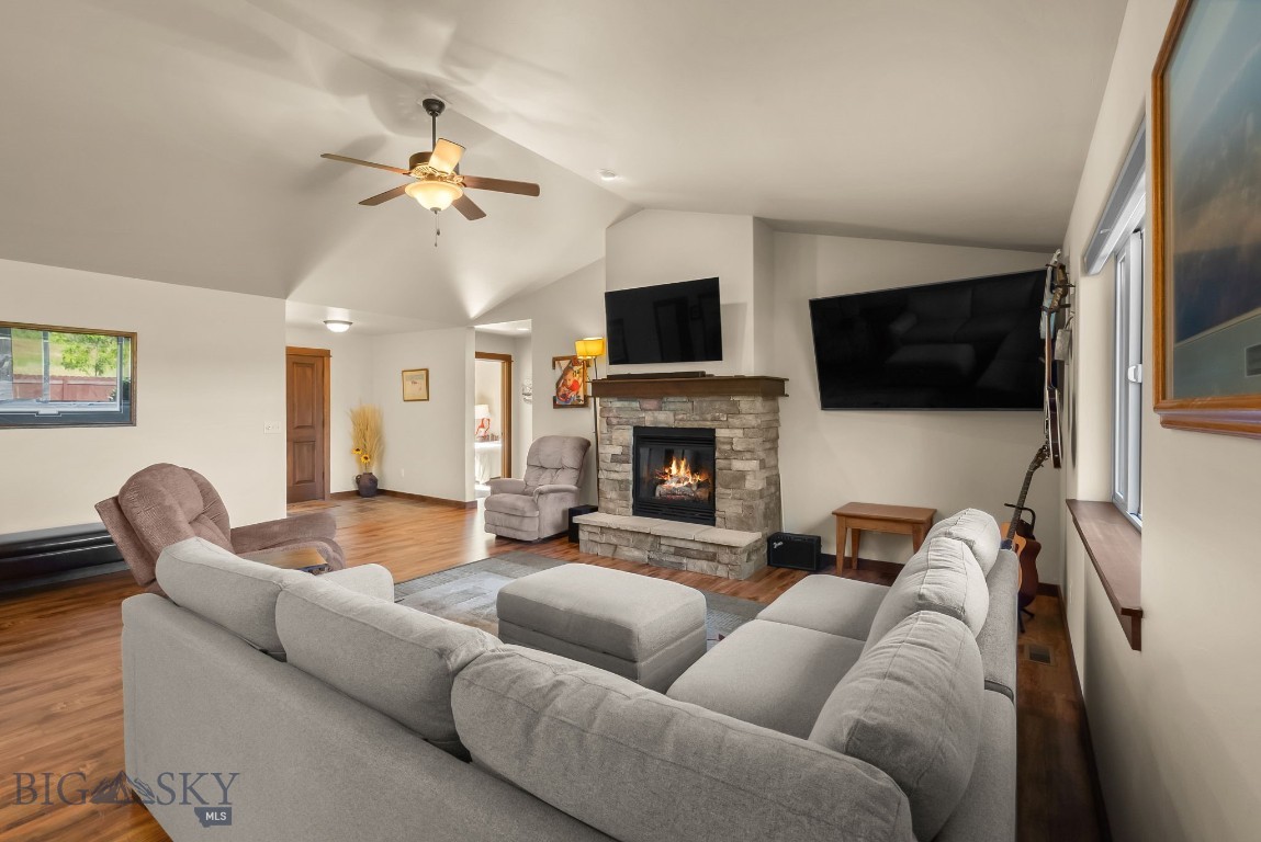 9850 Durston A Property Photo 13