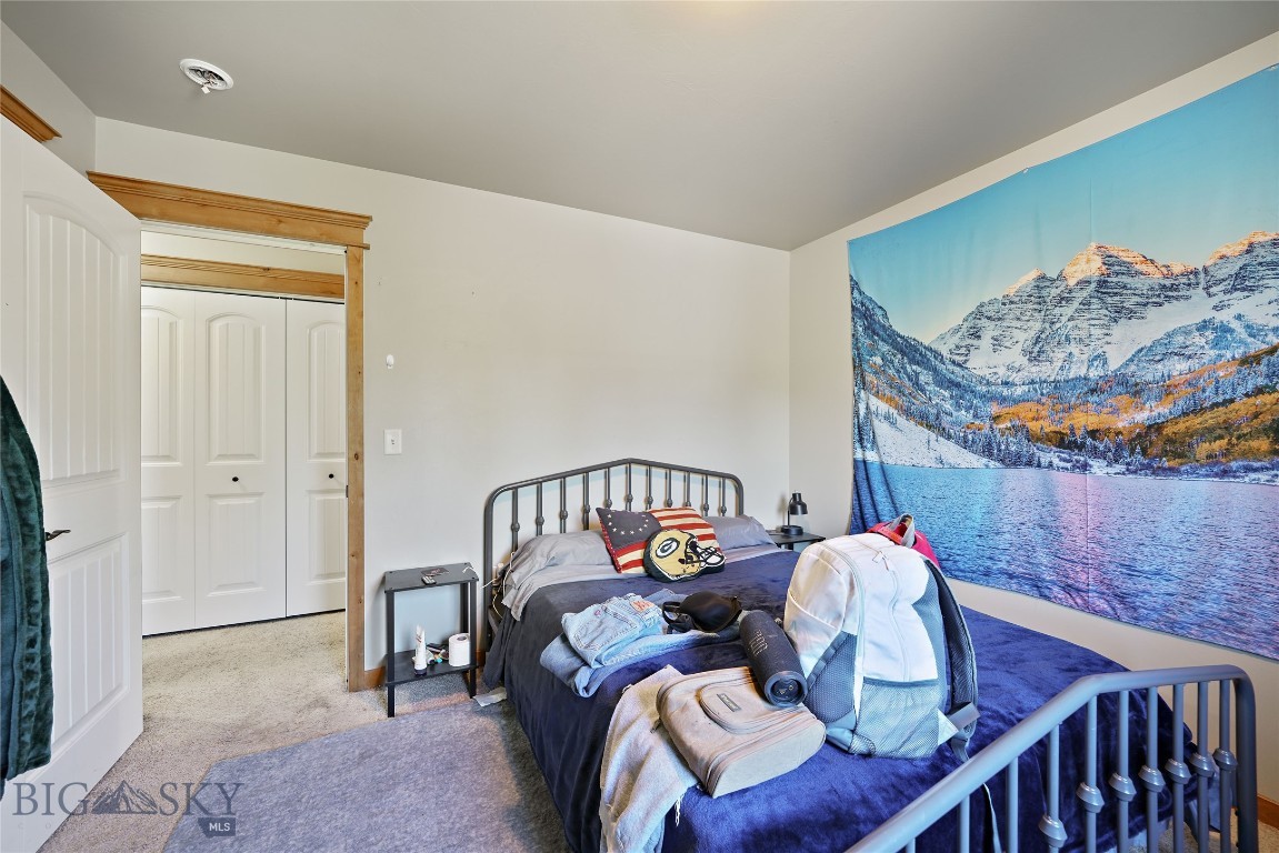 2935 Warbler Way B Property Photo 24